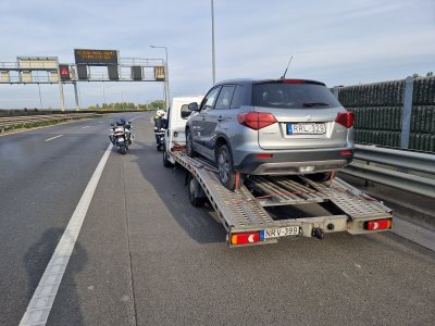 Figyelmetlenségből leszorított autó!