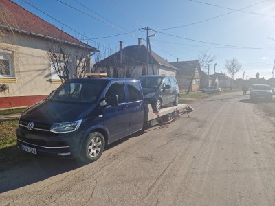 Autómentés Nagyivánban