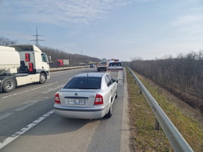 Autómentés az M0 autópályán