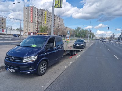 Autómentés Budapesten a III. kerületben