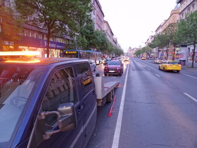 Autómentés Budapesten a VII. kerületben