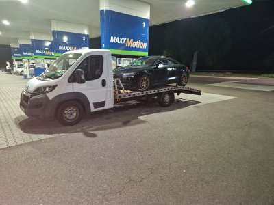 Autómentés az M3 autópályán