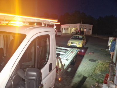 Autómentés Vecsésen