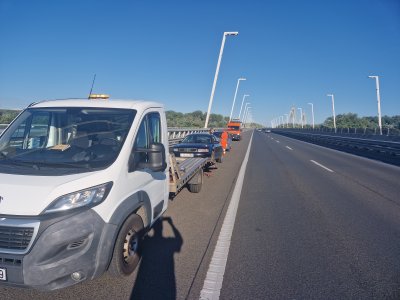 Autómentés a Megyeri hídon