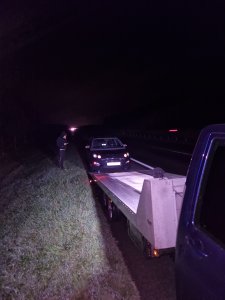 Autót mentettünk az M5-ös autópályán