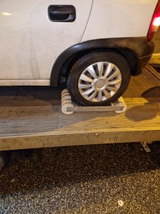 Autómentés a Soroksári úton