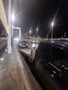 Autómentés az Erzsébet hídon