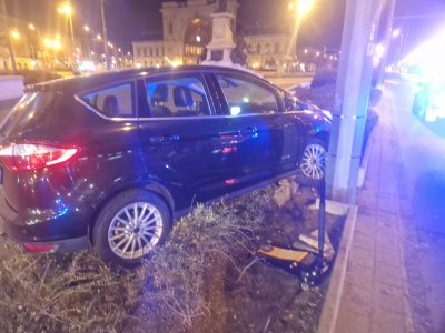 Autómentés Budapesten a Keleti pályaudvarnál