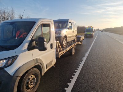 Autómentés az M6-os autópályán