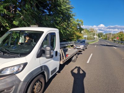 Fékmunkahenger hibás autó mentése az M3-as autópályán